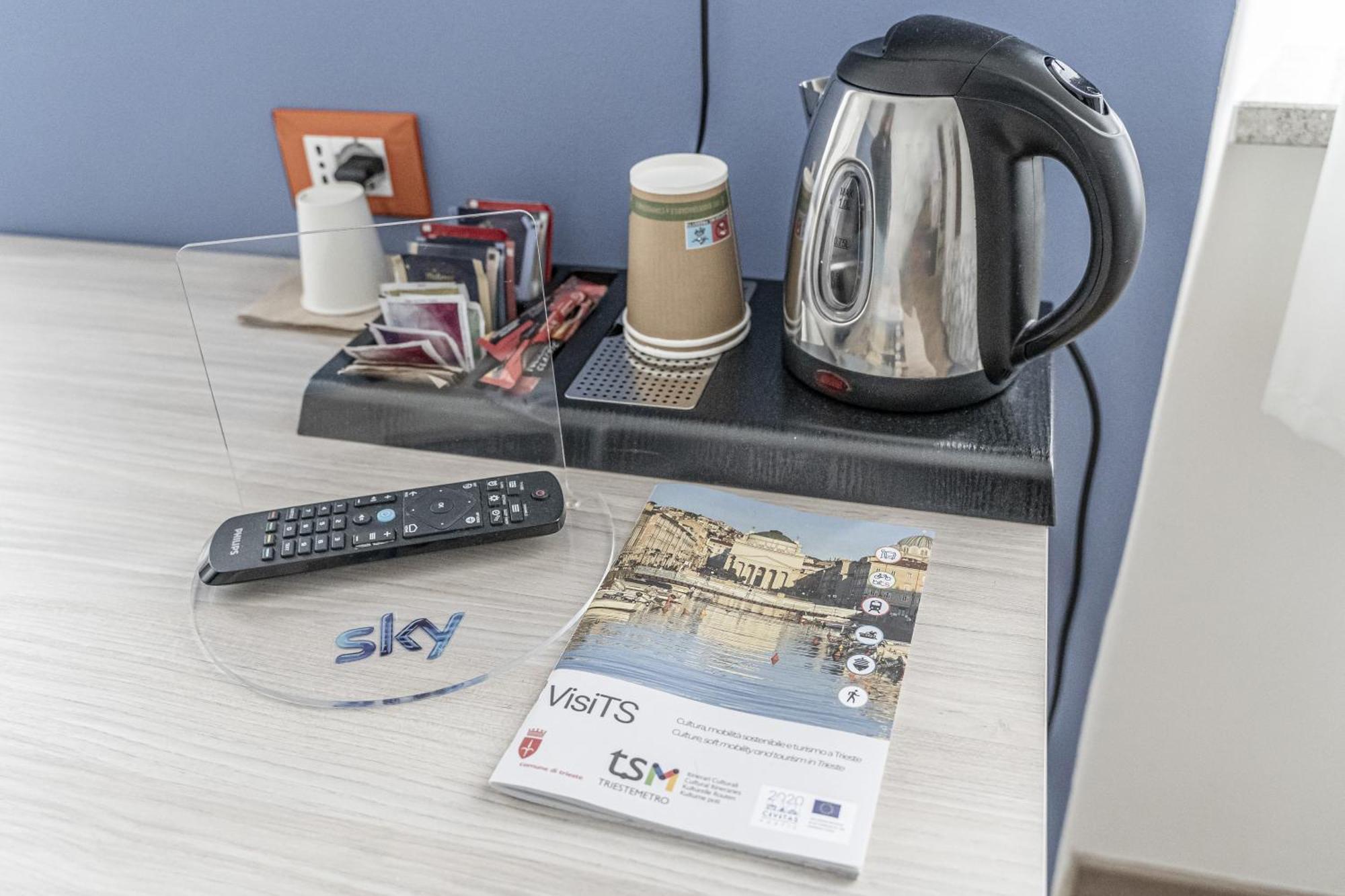 Hotel Italia Trieste Luaran gambar