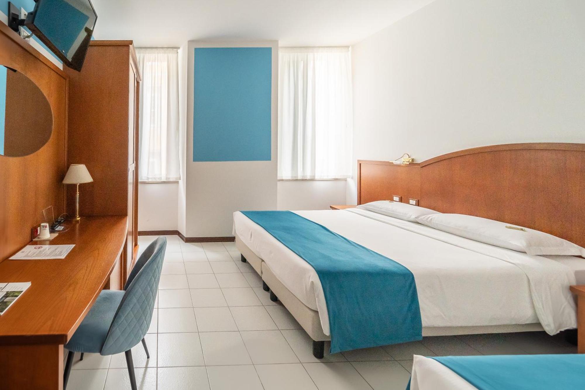 Hotel Italia Trieste Luaran gambar